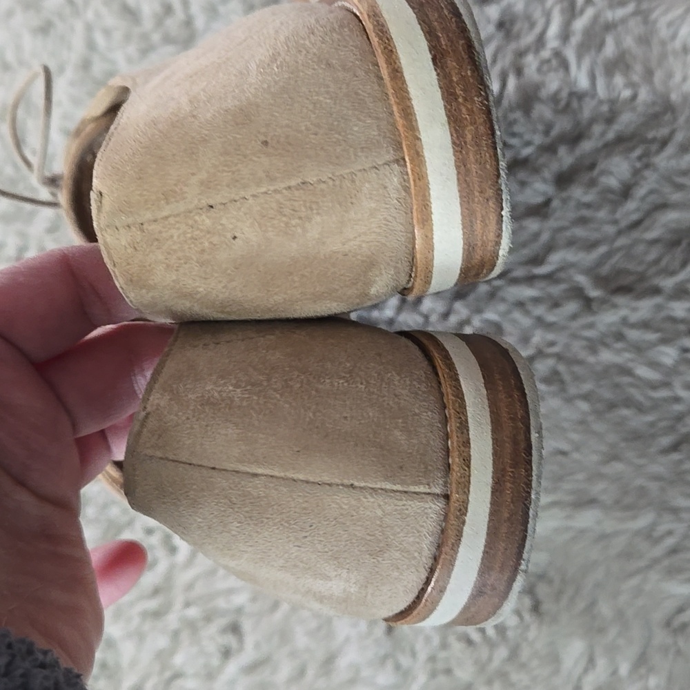 Amalfi tan suede perforated lace up oxfords size 9 - Picture 5 of 10